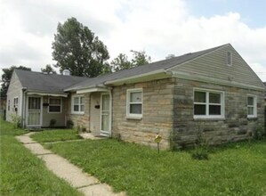 Building Photo - 5923 E 24th St
