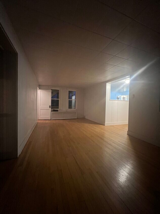 Foto principal - 317 Vestal Rd