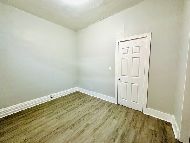 Foto del edificio - 2823 Garfield Ave