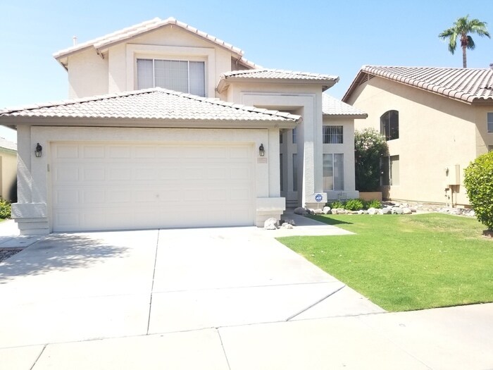 Primary Photo - Stunning 4 bedroom 3 bath