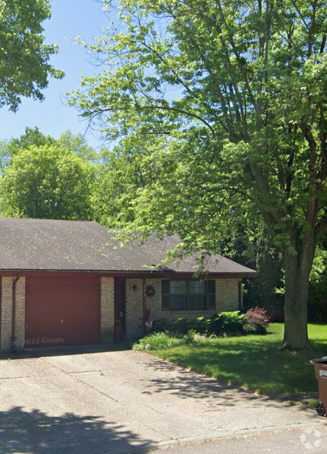 Building Photo - 246 Rolling Acres Dr
