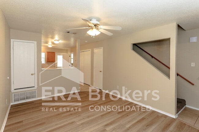 Building Photo - 4508 C Sylvia C