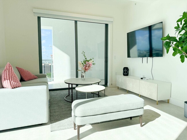 Building Photo - 239 SW 9th St