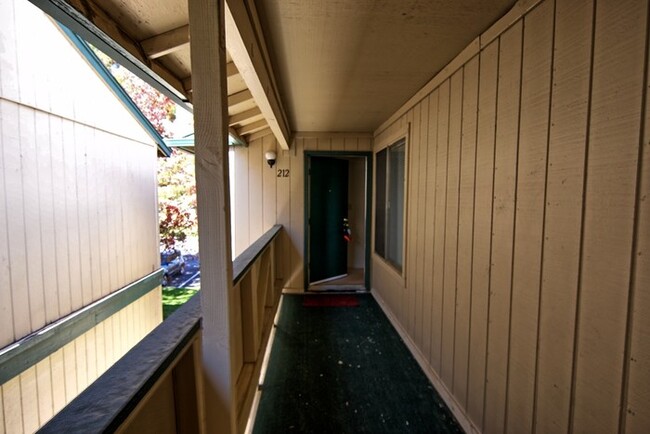 Building Photo - 3935 Clear Acre Ln