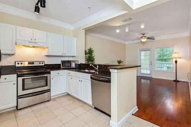 Building Photo - 1340 Westchester Ridge NE