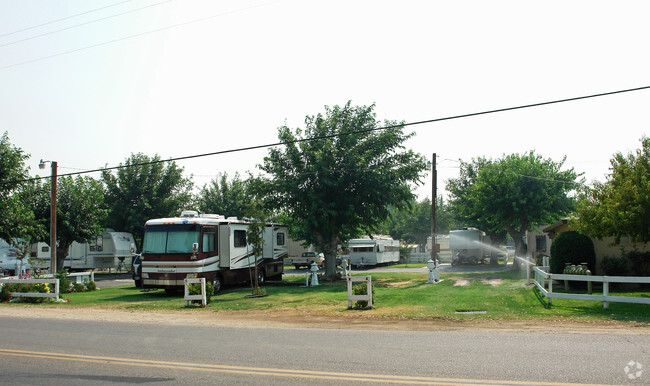 Building Photo - Fresno Mobile Home Park