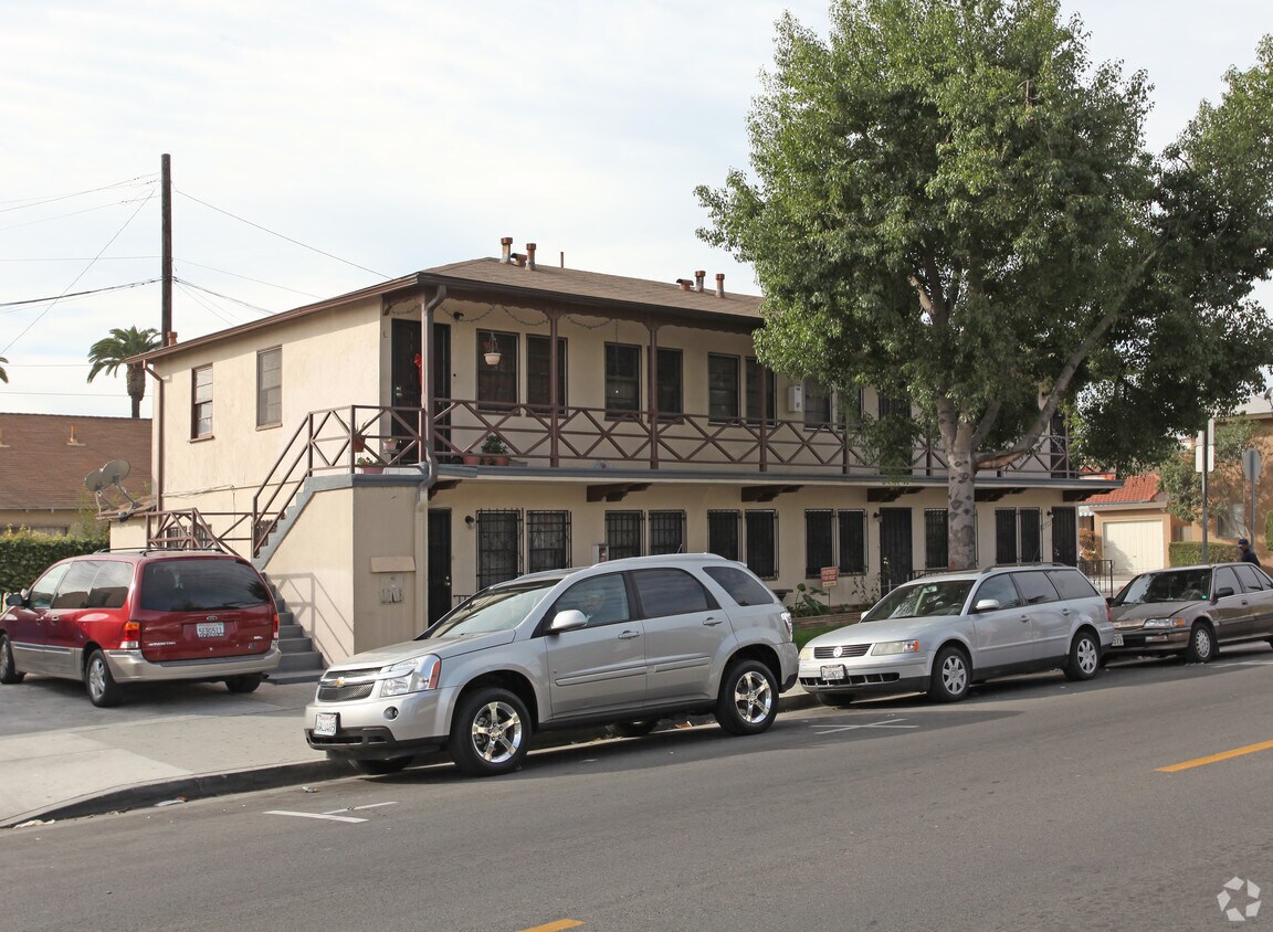 Foto del edificio - 2754 Saturn Ave
