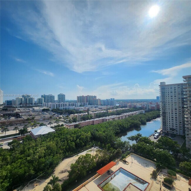 Foto del edificio - 210 174th St