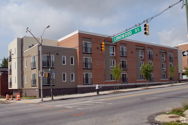 Foto del edificio - North Avenue Gateway