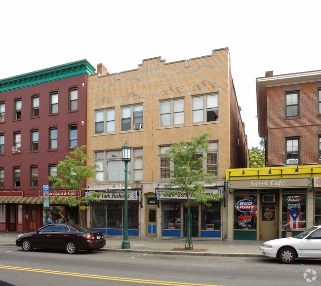 Foto del edificio - 629-633 Park St