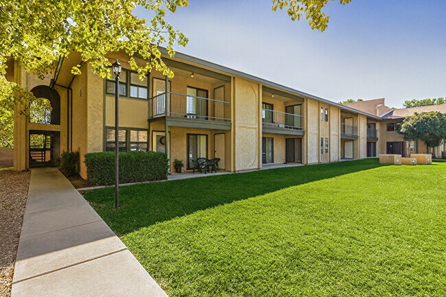 Foto del edificio - Willow Ridge Apartments