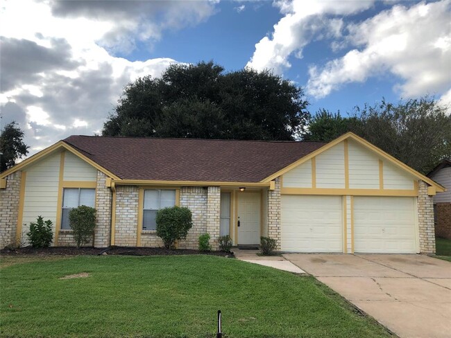 Building Photo - 3638 Fiddlers Green Dr