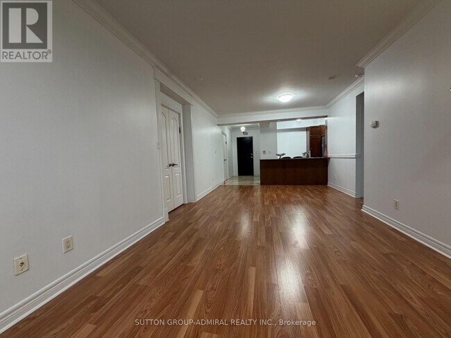 Building Photo - 100 Promenade Cir