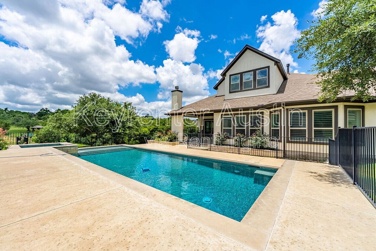 Foto principal - 617 Smarty Jones Ave