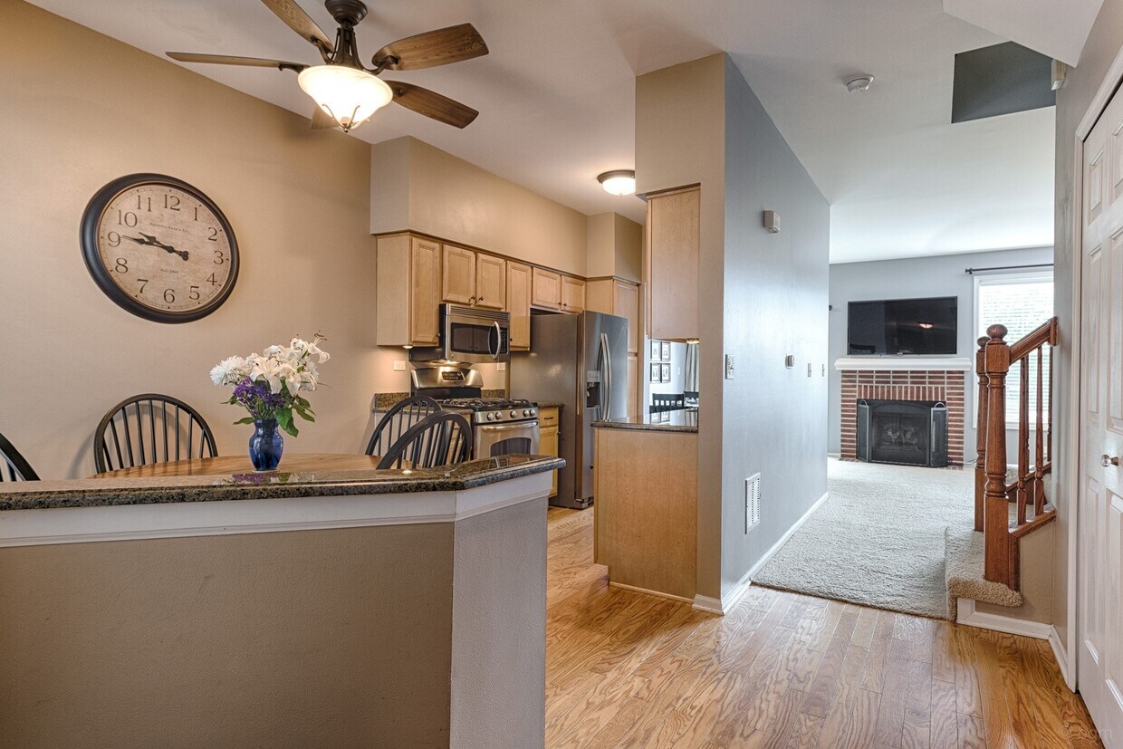 44683 Broadmoor Cir N, Northville, MI 48168 Townhome Rentals in