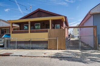 Building Photo - 198 Nassau St