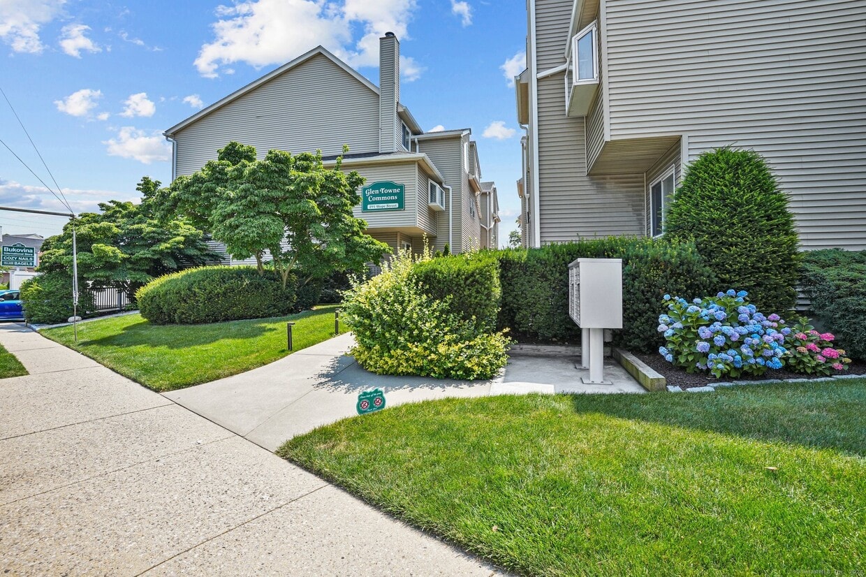 291 Hope St Unit APT B8, Stamford, CT 06906 Condo for Rent in Stamford, CT