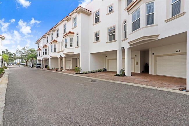 Building Photo - 1340 BAYSHORE Blvd