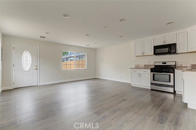 Foto del edificio - 6861 Yarmouth Ave