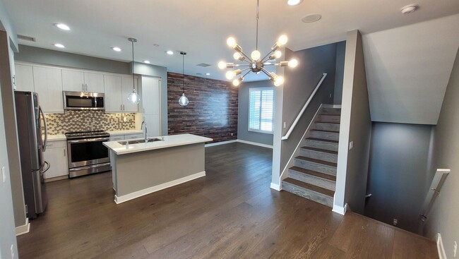 Coming Soon! Modern Tri-Level Smart Townho... - Coming Soon! Modern Tri-Level Smart Townho... Apartment