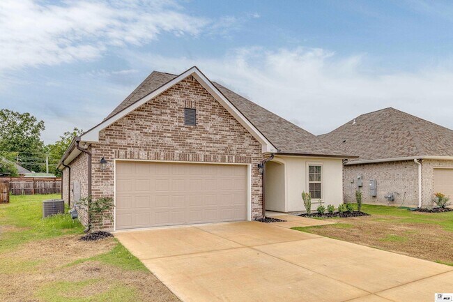 Building Photo - 141 Dutchman Dr