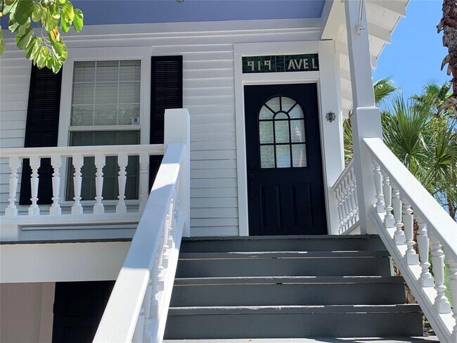 Foto del edificio - 919 Avenue L