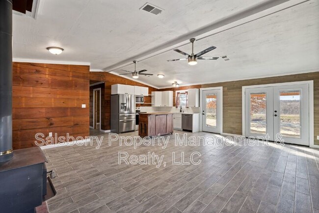 Foto del edificio - 933 Leatherwood Ln