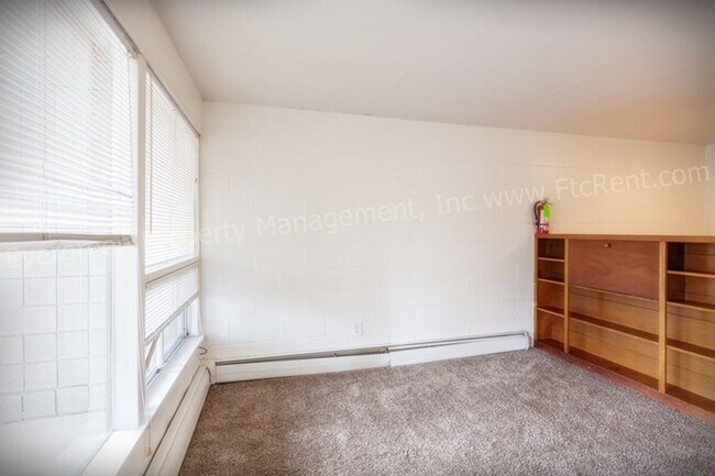 Foto del edificio - 701 Parker St