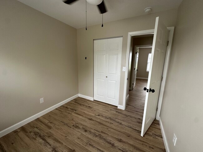 Foto del edificio - gregg st 2 bedroom