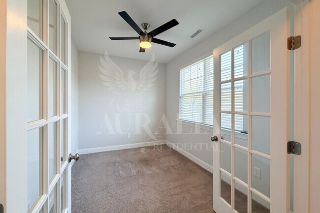 Building Photo - 1306 Farm Pond Trl