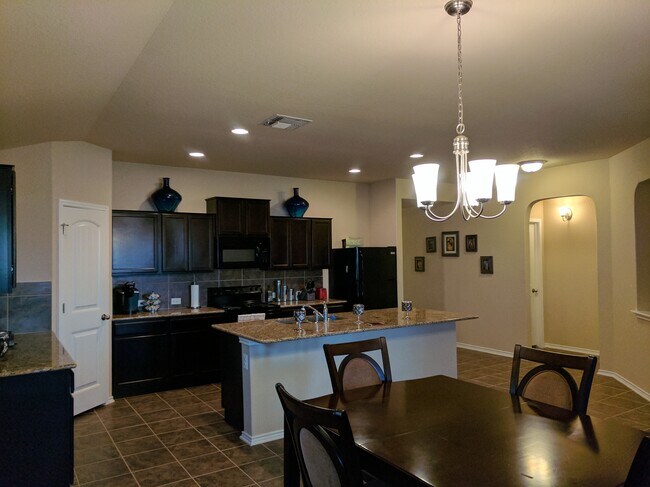 Foto del edificio - 9022 Addison Ridge
