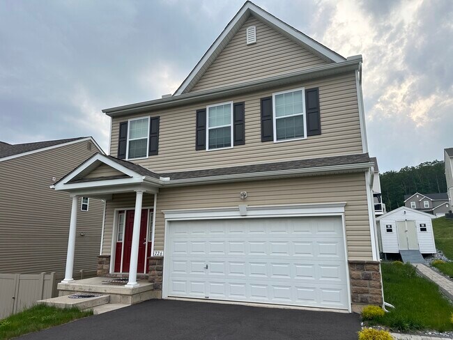 Foto del edificio - 726 Quarry Rd
