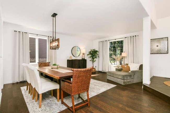 Foto del edificio - 329 Wyss St