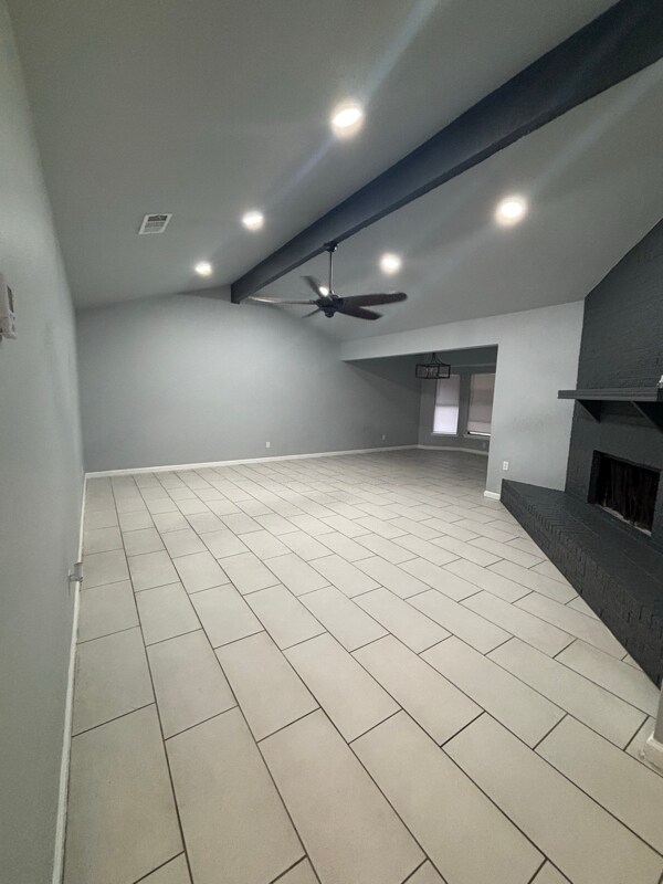 Foto del edificio - 1212 N Creek Dr