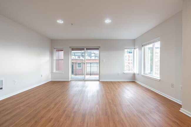 Foto del edificio - Modern Apartments- A perfect blend of location and luxury awaits!