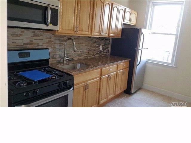 Building Photo - 271 Hemlock St