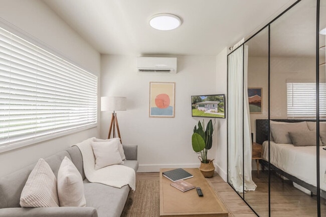 Building Photo - 2710 Amherst Ave