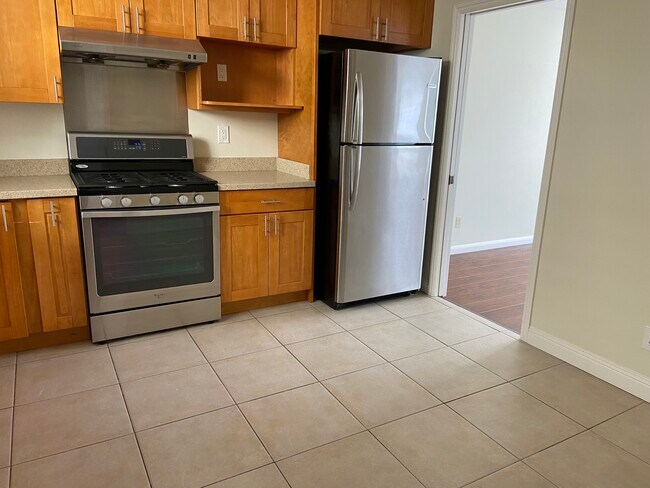 Kitchen - 1258 25th Ave
