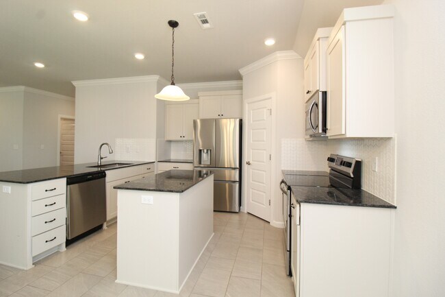Foto del edificio - 263 W Tyler Rd