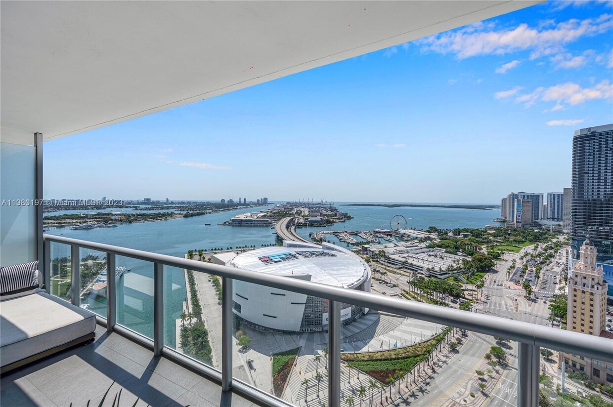 888 Biscayne Blvd Unit 3204 Miami FL 33132 Condo for Rent in Miami 