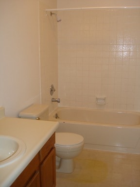 Building Photo - South Anchorage Great two story 2 bed with...