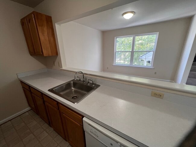 Foto del edificio - 3615 Harbor Rd