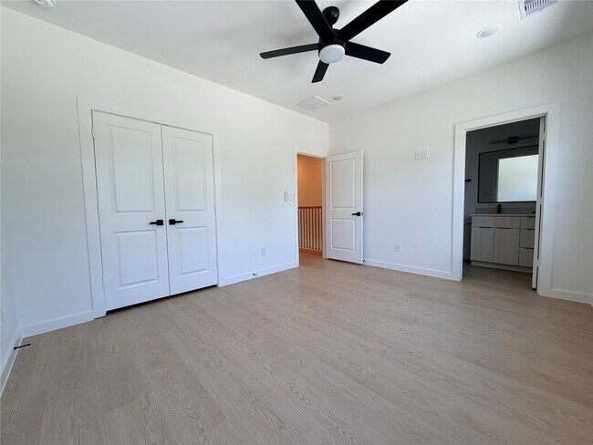 Foto del edificio - 1031 North Ln