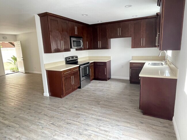 Foto del edificio - 1806 Grant Ave