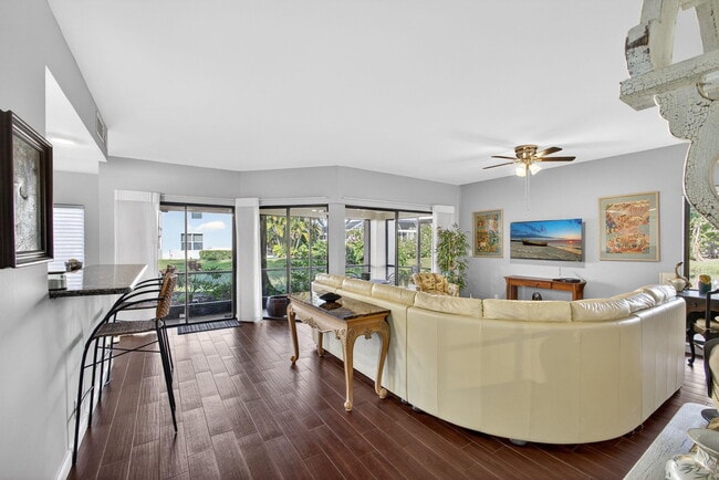 Building Photo - 107 Waterview Dr