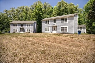 Building Photo - 6661 Cedar Lake Dr