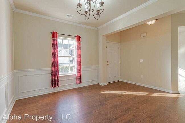 Building Photo - 5 br, 2.5 bath House - 301 Chartwell Dr