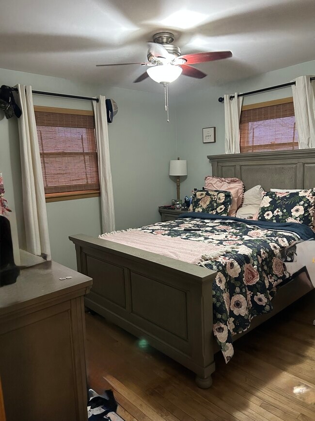 Building Photo - 2010 Richard St