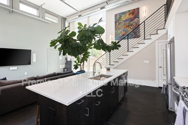 Photo - 2729 W 21st Ave Townhome