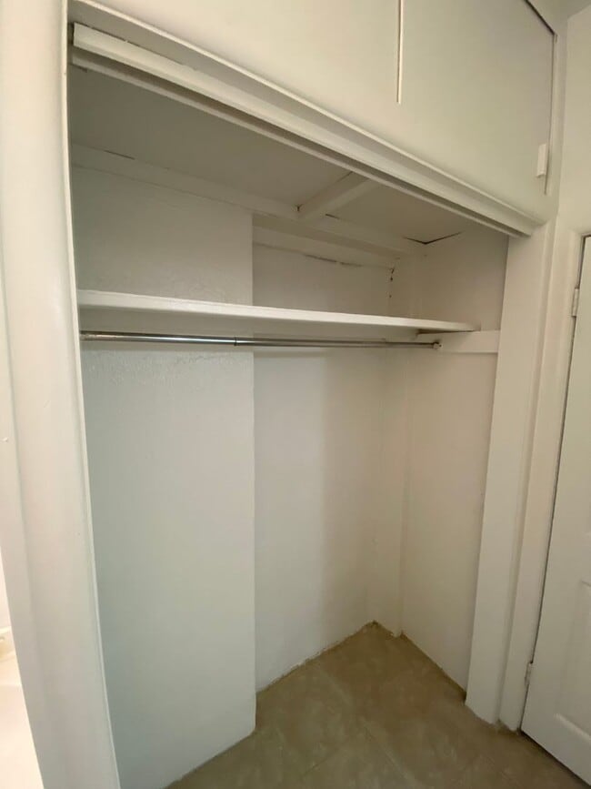 Building Photo - Emerling Property 4